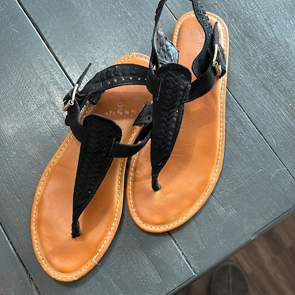 Black sandals with adjustable strap - Picture 2 of 6